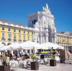 We will show you the most beautiful views of Lisbon and its main districts, such as the historical Baixa, totally rebuilt after the massive