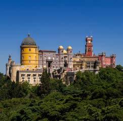 Along the way the teams will get to know the most incredible monuments like the Pena Palace and the Moorish Castle on the top of the Sintra Mountain, the National Palace and the astonishing Quinta da