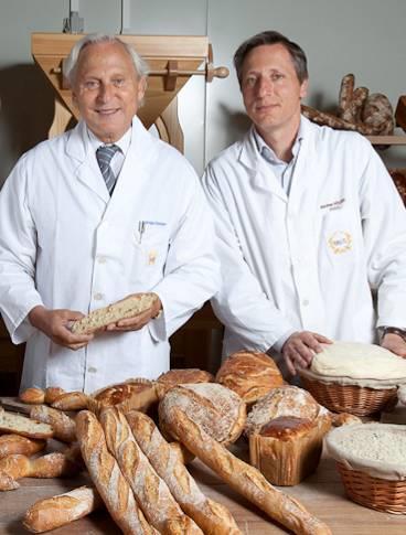6 1998 : Maxime Holder rejoined the family business incarnating the 5th generation of bakers since 1889.
