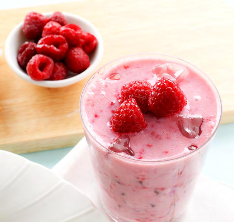 Creamy Raspberry Smoothie 1 cup frozen raspberries 1 frozen
