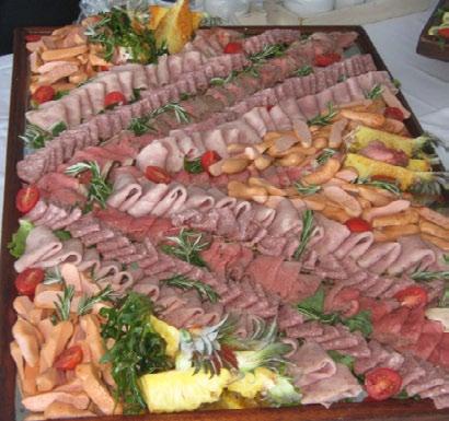 CARVERY BUFFET 1 STARTERS & SALADS Marinated Buffalo Wings Smoked Seafood Platter Mediteranian Salad Garden Salad