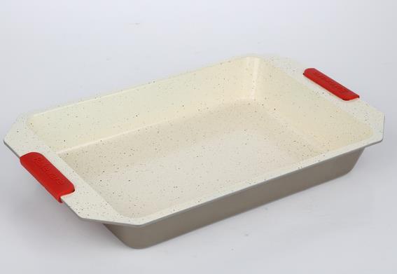 T1-46656 BAKE & ROASTER PAN WITH SILICONE HANDLE SIZE : 40 X 25 X 5.