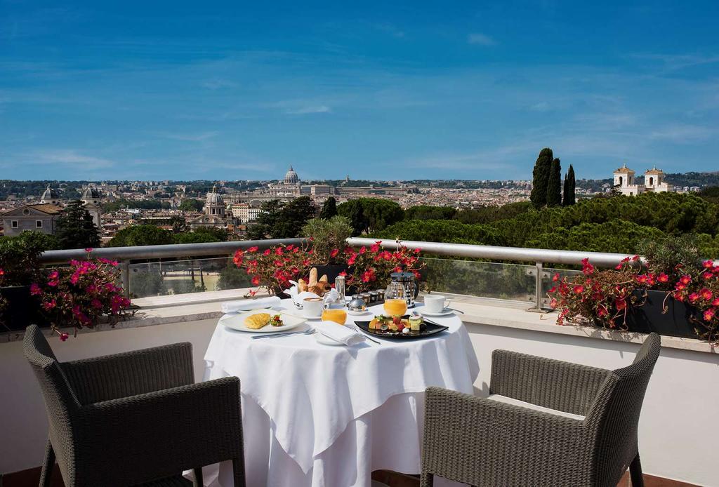 MAGNIFIQUE BREAKFAST Enjoy our Magnificent Breakfast where the Italian and French tradition marry to please your appetite and make you start the day at the best.