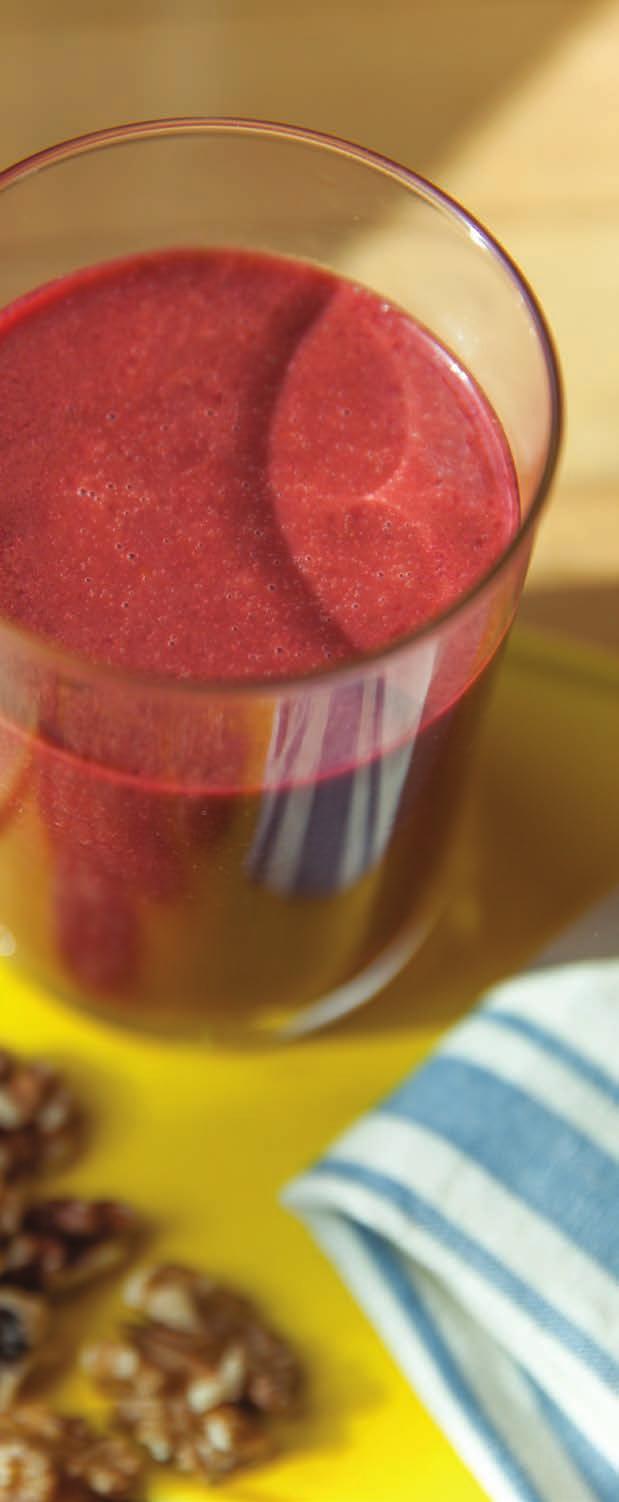 NUTRIBLAST RECIPES INFLAMMATION FIGHTER 1 cup Swiss chard (may substitute spinach or baby kale if chard is not available) ½ cup frozen pineapple ½ cup frozen cherries (pits removed) 2 Tbsp chopped