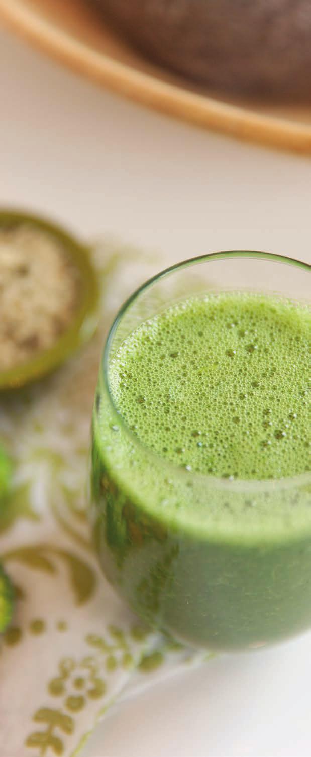 NUTRIBLAST RECIPES NUTS, SEEDS AND GREENS 1 cup baby spinach ½ cup broccoli florets ½ cup frozen blueberries ½ banana 1 Tbsp almond butter 1 Tbsp pumpkin seeds 2 tsp hemp seeds 2 tsp chia seeds 2 tsp