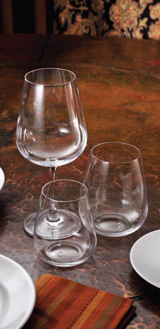 Shown: Grandviille Crystal, Ovation Dinnerware Grandville TM Clean lines and a weighty base give these