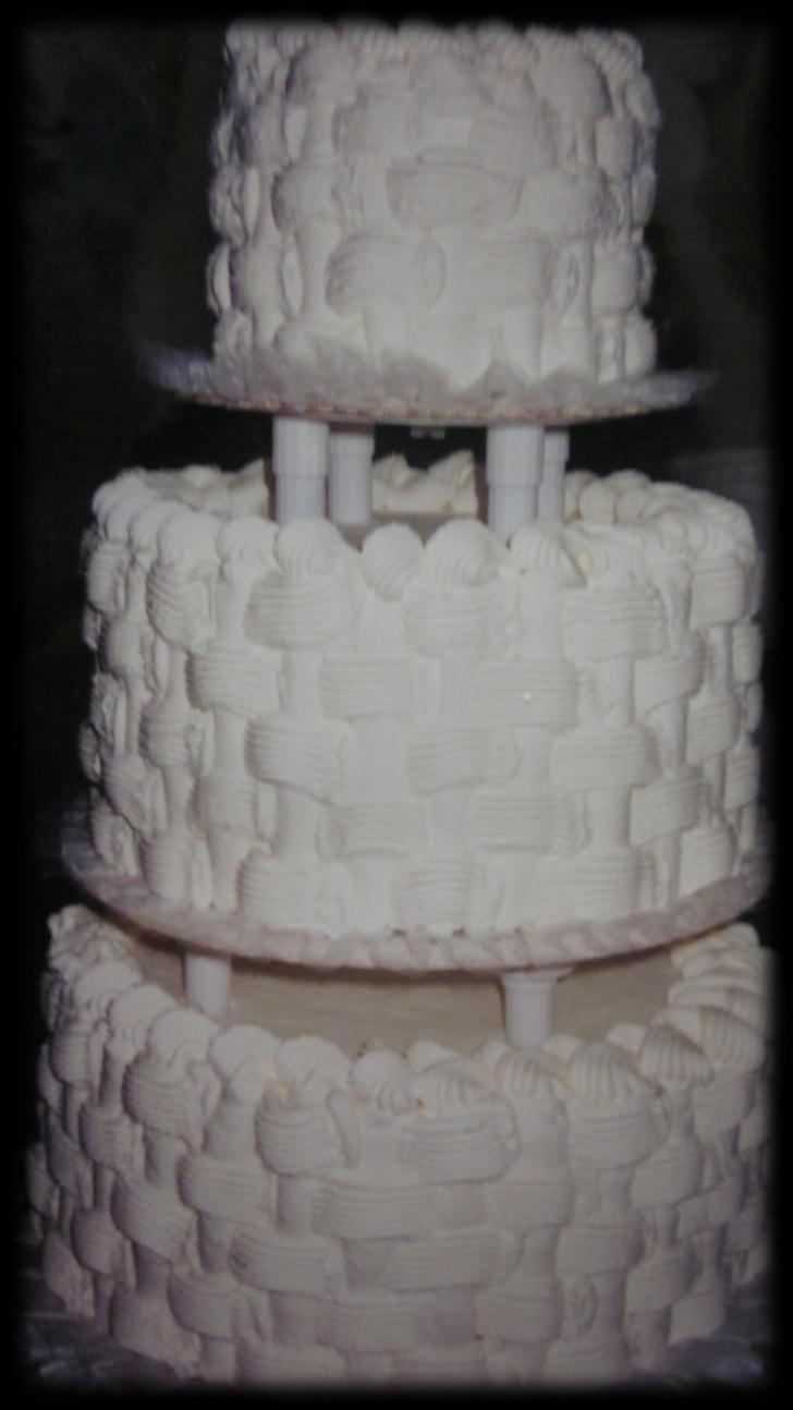 DESIGN # 10 An Old Fashion style cake