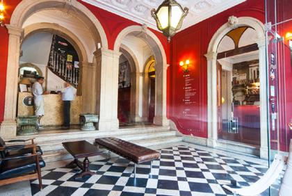 HOSTEL LOCATED IN THE HEART OF OLD LISBON. 90 INDIVIDUAL BEDS.