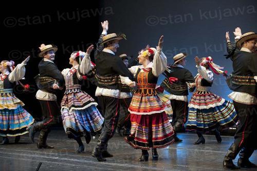 The Polish national dances are the Krakowiak, Kujawiak, Mazurek, Oberek and Polonaise.