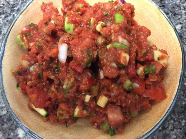 Texas Raw Chili [Serves 4-6]** 2 cup tomatoes, chopped 2 cups sundried tomato, soaked 1 cup cherry tomatoes 1 tomato, diced ¾ cup zucchini, diced ¾ cup celery, diced ½ cup red onion, diced ¼ cup