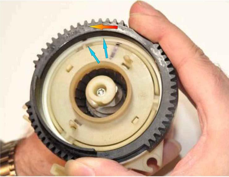 Turn the outer adjustment ring counterclockwise