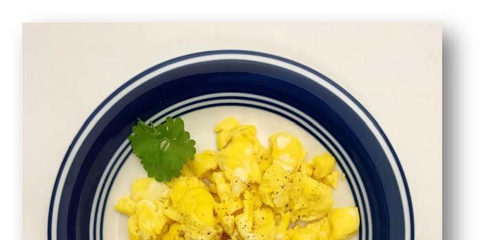 EGGS in the Microwave SCRAMBLED EGGS 2 Eggs 1 to 2 tablespoons of Milk or Almond Milk Instructions Combine