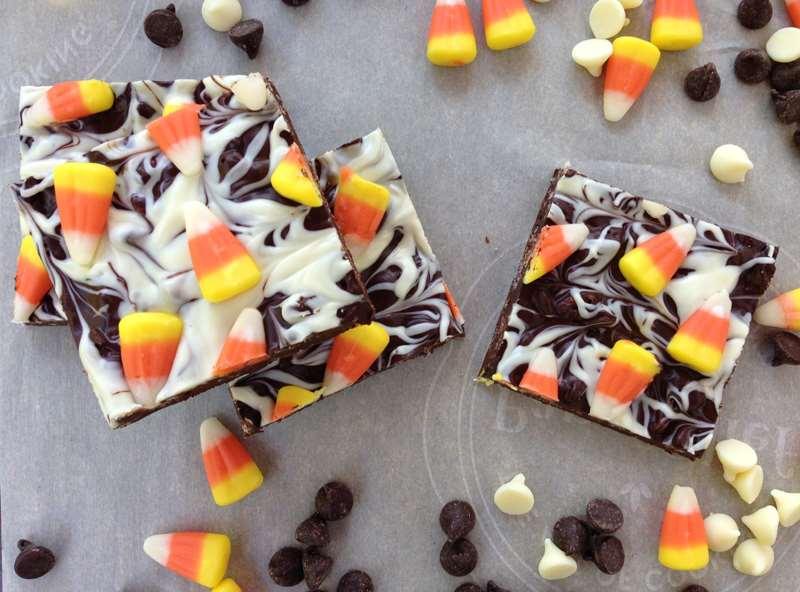 Idea #10: Candy Corn Bark This is a simple chocolate treat to put together quickly. All you need is 3 cups of chocolate chips, ½ cup Rice Krispies and 1 cup of candy corn.