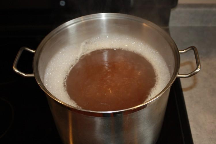 Step 6: Bring the wort to a boil.