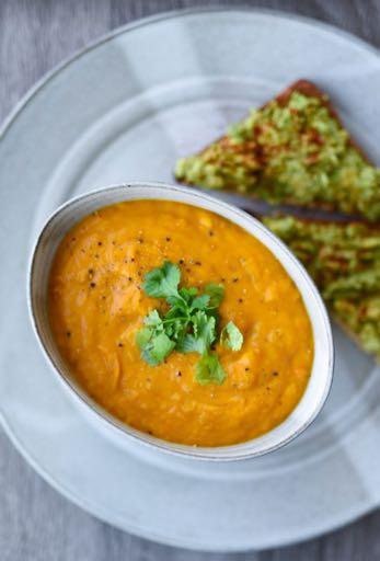 CARROT COCONUT SOUP WITH AVOCADO TOAST Soup: 1/2 large onion, chopped 1 cup chopped carrots (= approx.