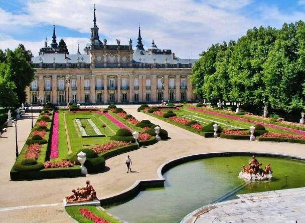 The Palacio de San Ildefonso should bring you a unique