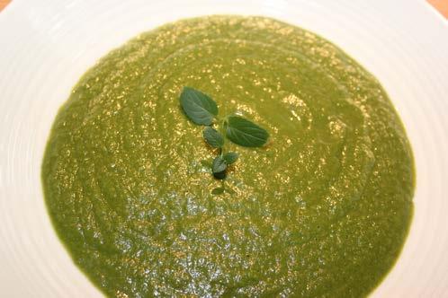 Cream-less Cream of Broccoli Soup (makes 6-8 servings) 3 tbsp grapeseed or coconut oil 1 onion, finely chopped 1 tbsp minced garlic 2 shallots, finely diced 2 tbsp chopped fresh thyme pinch of sea