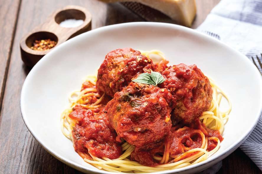 2 TABLESPOONS OLIVE OIL 1 SMALL WHITE ONION, DICED 1 GARLIC CLOVE, MINCED 1 4 CUP DRY WHITE WINE 1 28 OZ CAN CRUSHED TOMATOES 1 14OZ CAN TOMATO SAUCE 2 TBSP TOMATO PASTE 1 TBSP MINCED FRESH OREGANO 1