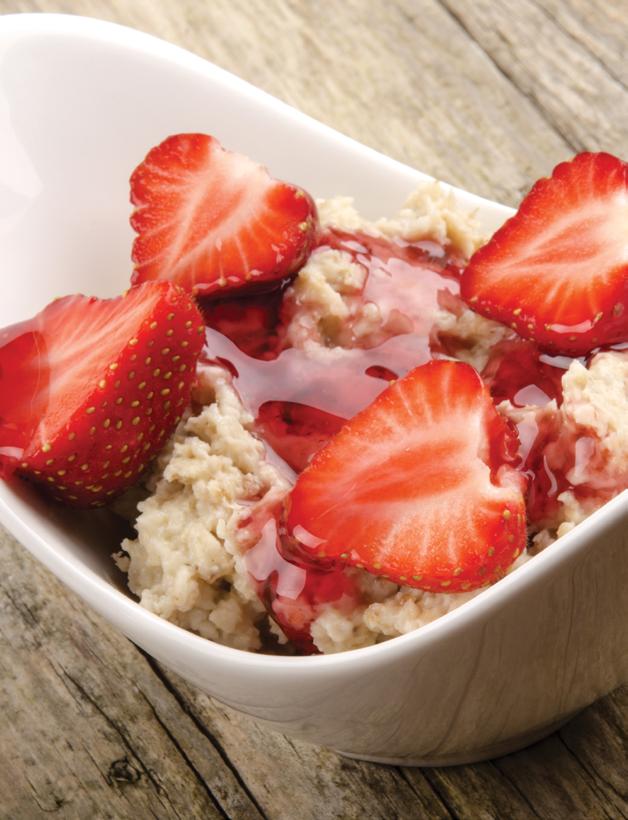 32 Breakfast & Snacks Breakfast & Snacks 33 UNPROCESSED INSTANT OATMEAL MIX Servings 6 Prep Time 5 min Cook Time 7 min 3 cups old-fashioned oats (divided) 2 tablespoon brown sugar 1 teaspoon ground