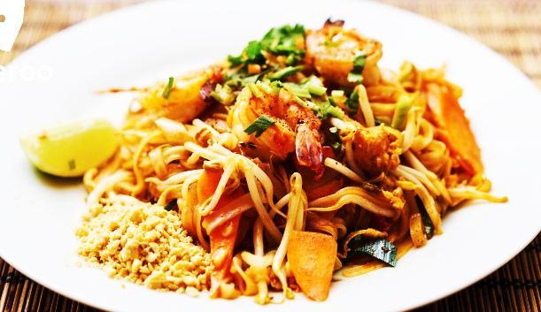 .. 12, 50 Pad Thai with shrimps (