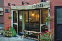 Restaurant Info MAP P54 SAPPORO D-2 23 Chome-2-1 Minami 2 Jonishi, Chuo-ku, Sapporo 011-676-8436 The Stone-cooked Seaweed Rice Set (1,420 yen) is Kansei-han topped