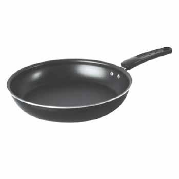 MEYER SKYLINE Quality non-stick interior - The easy-release surface requires the