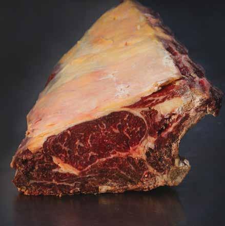 You can choose between selected Heritage Spanish Breeds or Rubia Gallega. Marbling and especially the flavour and colour of the fat are the highlight of these meats.