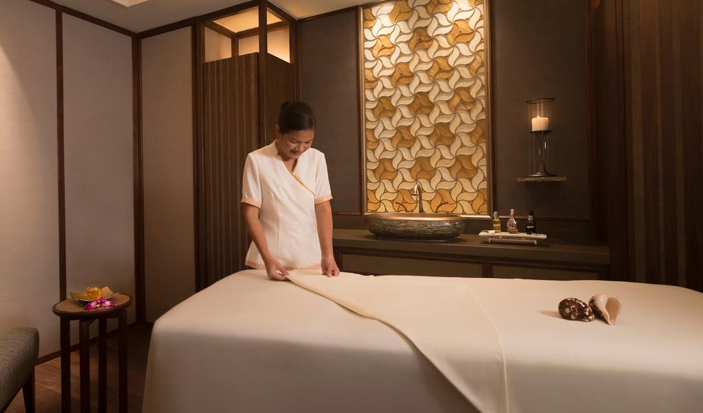 The Ritz-Carlton Spa Prosperity Goodies Order Form Deluxe Marina Room Auspicious Beginnings Create cherished memories and experience the legendary service of our Ladies and Gentlemen who will ensure