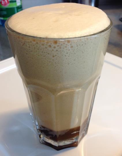 Coffee Frappé 400 ml water 10 g instant coffee 50 g icing sugar 100 g