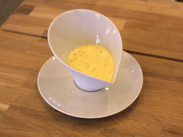 Bernaise sauce 500 ml White wine vinegar 250 ml White wine 3 Shallots 4 Tarragon sprigs Teaspoon peppercorns Add all ingredients together and bake in the oven using hot air 230 C for 20-25 minutes to