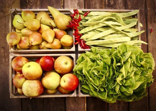 10 Reasons to get fruits and vegetables in your diet [1] Taste Great. [2] Low in calories. Fruits and veggies are some of the lowest calorie foods you can eat! [3] Cut disease risk.
