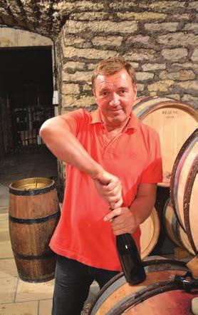 Burgundy DOMAINE LOUIS BOILLOT Louis was formerly at his father s domaine in Gevrey Chambertin but in 2002 moved to Chambolle to be with his partner, the highly respected winemaker Ghislaine Barthod.