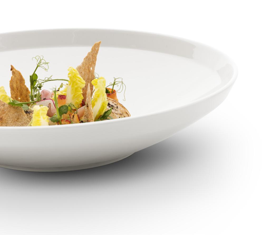 A small, elegant dish will look attractively placed on the limited surface, while the depth provides adequate space for larger dishes.