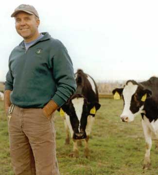 Organic Pastures - Fresno 3 rd generation Fresno dairyman Mark McAfee McAfee's as happy as his cows: When you don t screw with