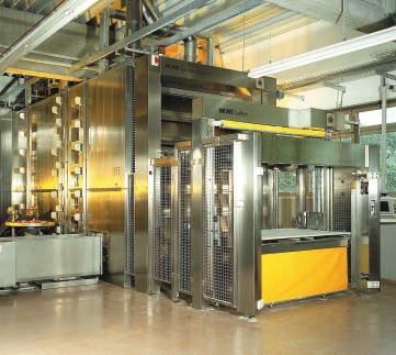 Products can be transferred to the MIWE The MIWE central boiler Baking oven outlet with chute and cross conveyor belt The MIWE butler is an automatic proofing trolley unloading station designed
