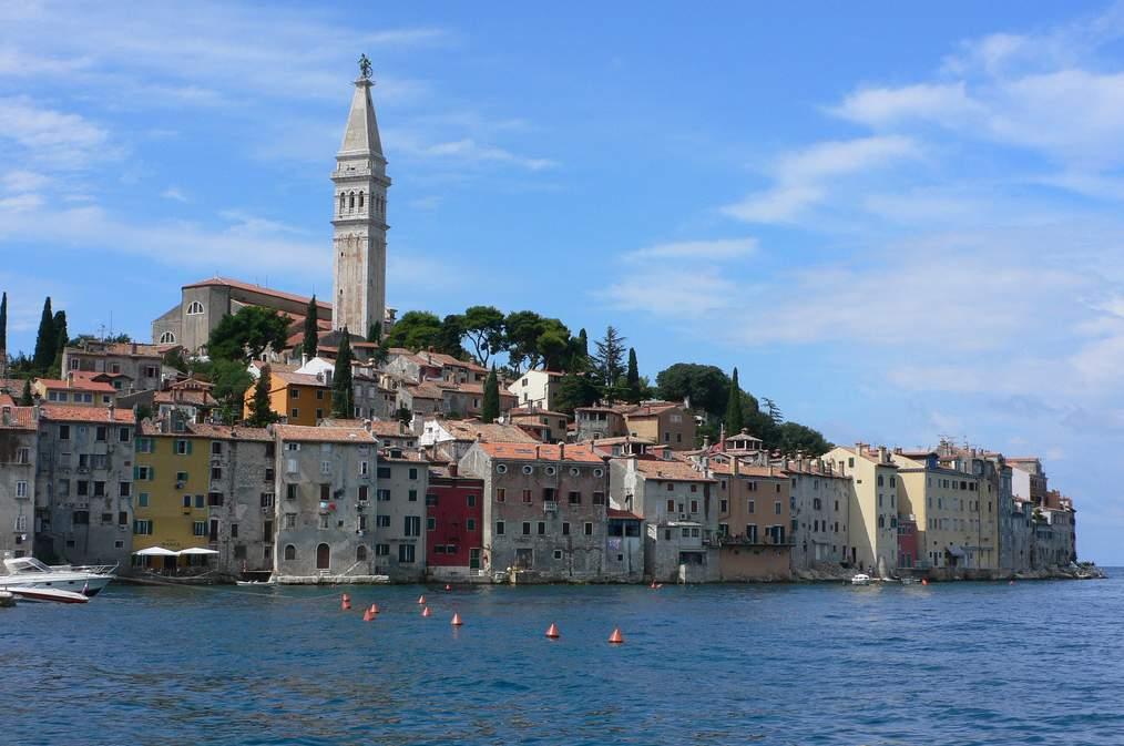 istrian immersion: september 7 15, 2018 The beautiful Croatian peninsula of Istria, jutting out from the Northwest of the country into the Adriatic Sea across from Venice, is widely considered by