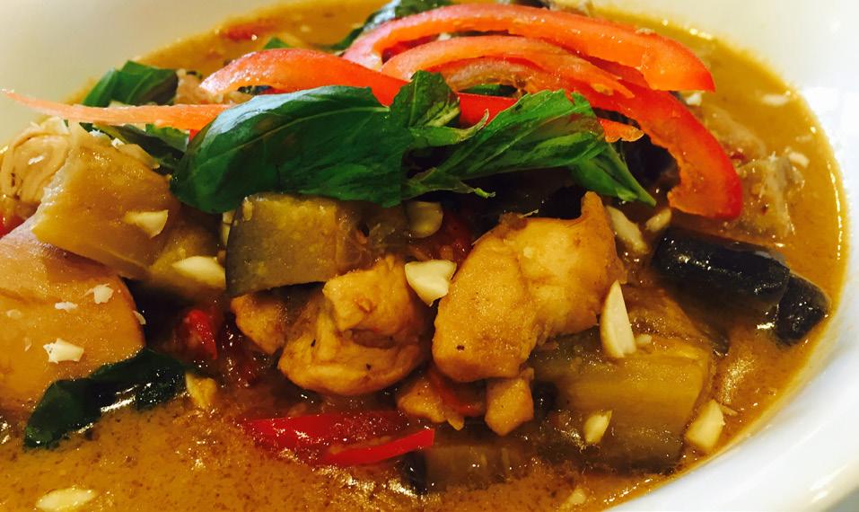 Thai Chicken Curry with Ground Peanuts A classic creamy Thai chicken curry. Try adding in different vegetables such as courgettes, mushrooms and small potatoes for variation.