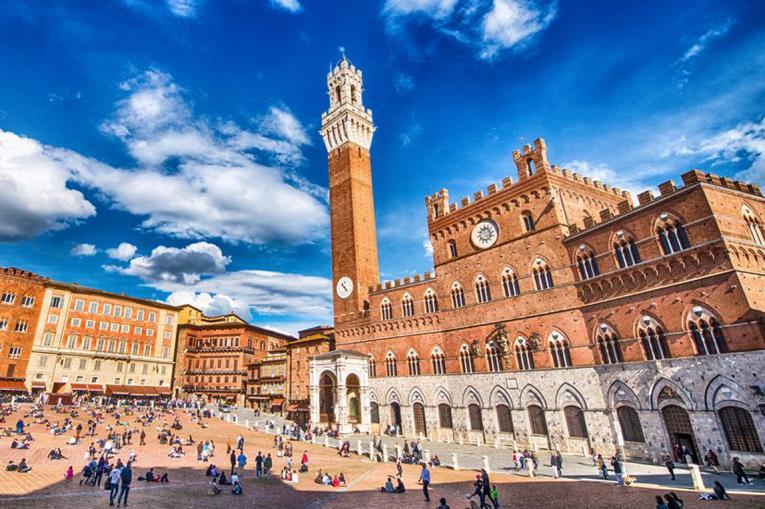 Prestige Full Day Small Group Tour TUSCAN JEWELS SIENA, MONTERIGGIONI, Through the typical Tuscan countryside reach Siena, splendid medieval city, universally known for its artistic treasures that