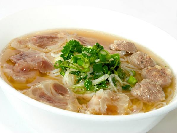 Phở tái* Beef noodle soup with rare eye round steak* 11. Phở bò viên Beef noodle soup with beef meat balls 12.