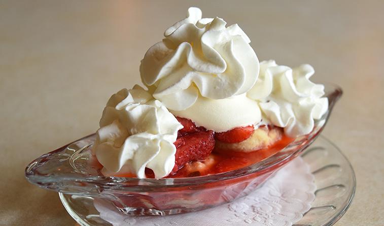 DESSERTS Strawberry Shortcake Fresh baked scone topped with sugared strawberries, vanilla ice cream and whipped cream $5.