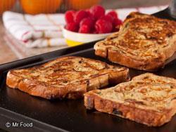 Old-Fashioned Cinnamon-Raisin French Toast If you've been dreaming of waking up to some Old-Fashioned Cinnamon-Raisin French Toast but thought it was off limits for a healthy diet, check this one out!