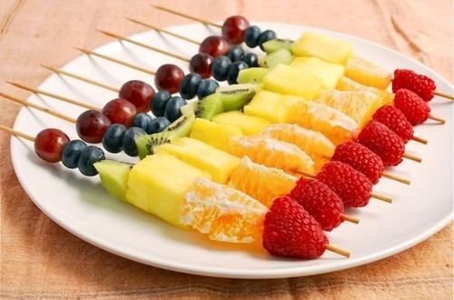DASH Fruit Kebabs This is one of my favorites; everyone likes fruit kebabs. These kebabs work well with any type of fruit, including more exotic types such as star fruit, kumquats or prickly pears.