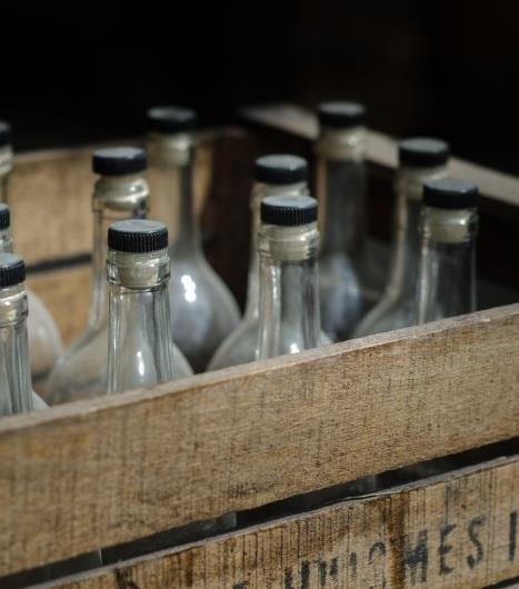 MAKING YOUR OWN SPIRITS AGING SPIRITS CAN BE A REWARDING WAY OF DISCOVERING NEW