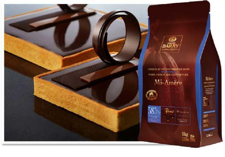 initial taste, this Mexico Origin dark couverture chocolate with its high cocoa content releases spicy and woody notes, with a hint