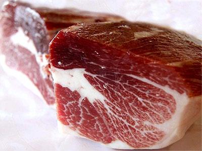 Local & Specialty Insights Serrano Hams Teruel ham, Trevélez ham, Gran Serrano ham These hams are from white or Duroc pigs, who were raised on farms and fed cereal feed, and then cured for more than