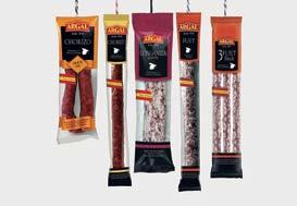 This is the formula for a complete range of serrano ham and sausages from Navarra, lomo and Ibérico products from Extremadura, specially selected for their high quality and flavour.