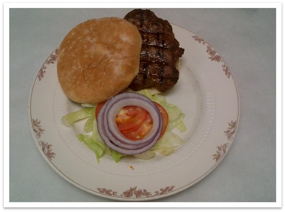 TRADITIONAL BURGER OLD WORLD PLATE AMERICAN ROSE WITH FRIES Hamburger 6 oz.