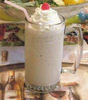 The Kahlua Milkshake Kahlua Milkshake Ingredients: 3 ounces of Kahlúa 4 ounces of fat free halfand-half 4 scoops of premium coffee ice cream Whipped cream 1 ½ cups of ice if you re not using a