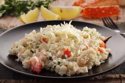 Crab Risotto 2 large cooked Crabs 275g Risotto Rice 1.2 ltr Fish Stock 1 tbsp Tarragon, chopped 1 tbsp Parsley, chopped Salt & Pepper to own taste 1.