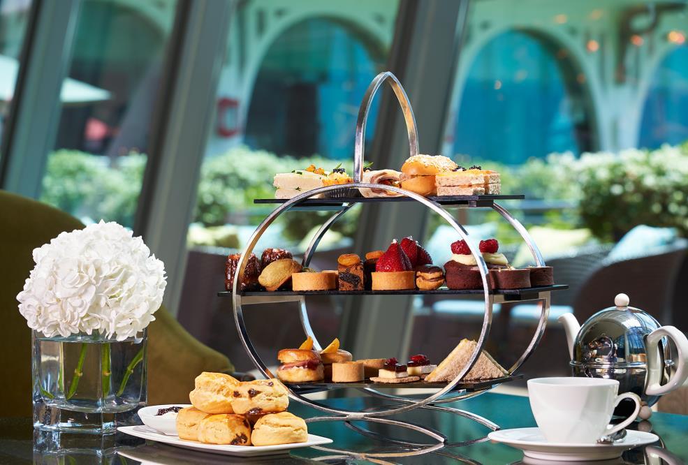 ACTIVITEA IN THE FULLERTON PRECINCT The Fullerton Hotel and The Fullerton Bay Hotel Singapore offer seven distinct afternoon tea experiences with plenty to see and do